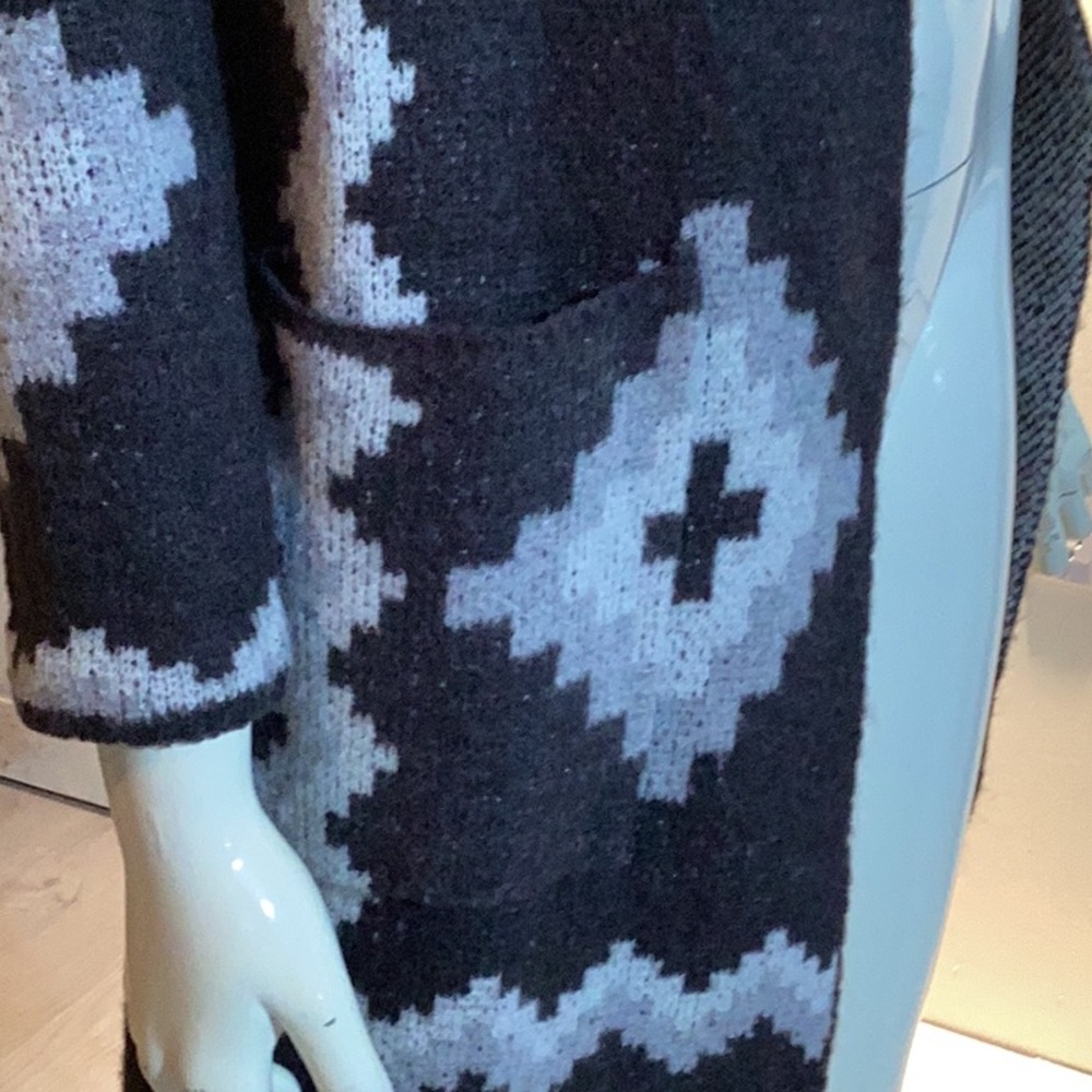 Guilty Sweater - Picture 3 of 4